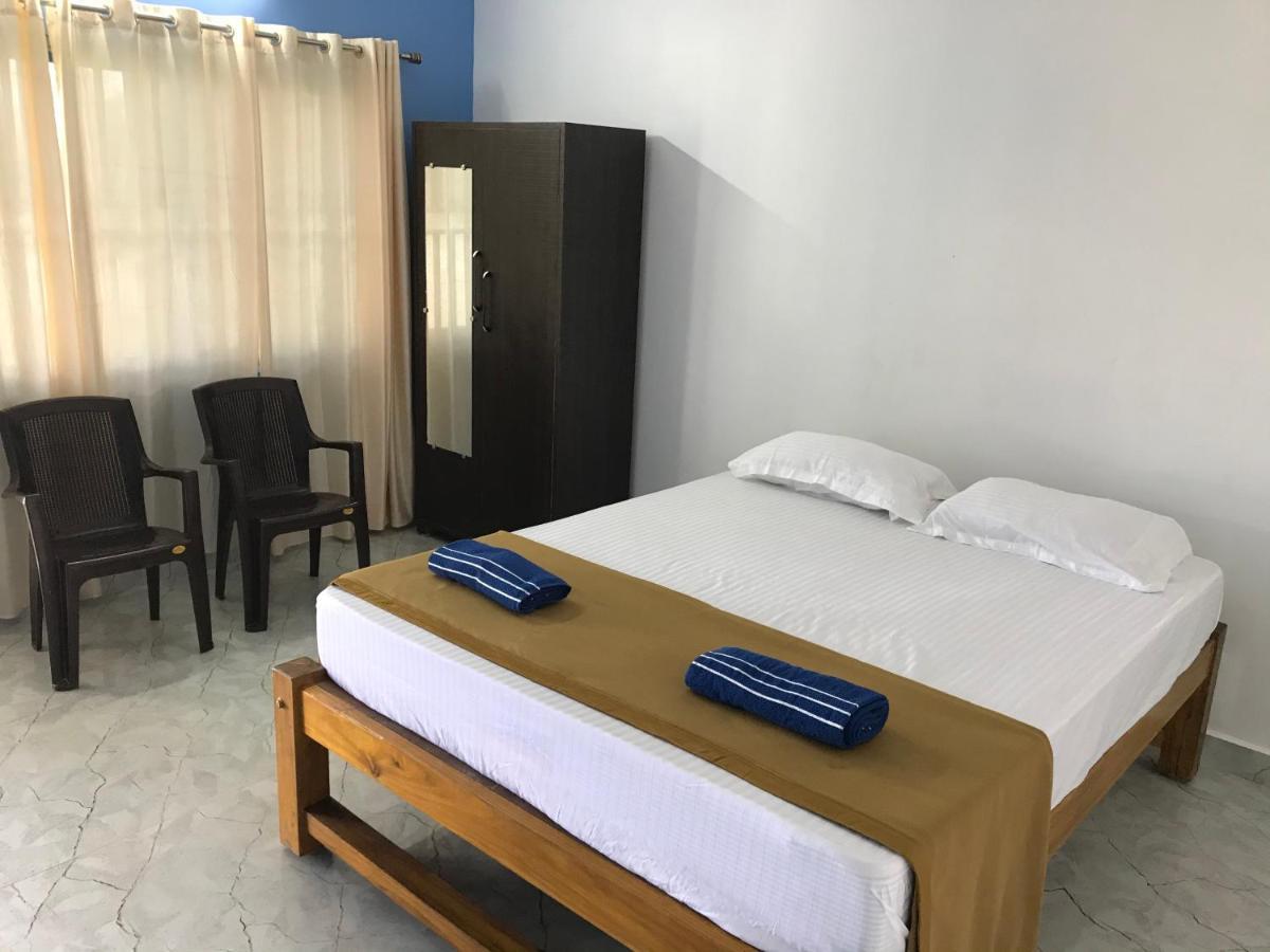 Elmar Hotel Гокарна Экстерьер фото